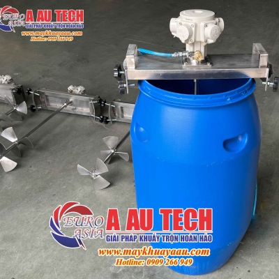 Máy khuấy sơn gá miệng thùng phuy cho xưởng sơn hiện đại
