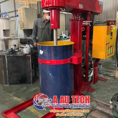 Máy khuấy thùng phuy 200L là gì? Ứng dụng thực tế trong sản xuất