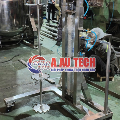 Máy khuấy khí nén 200 lít – Cánh khuấy theo yêu cầu