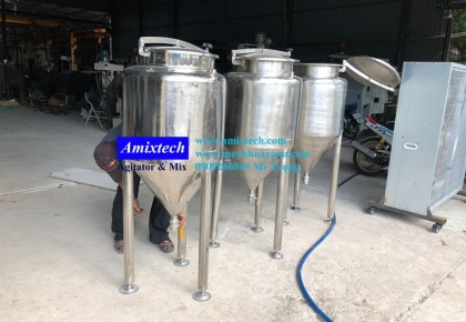 Bồn Chứa Liệu Bằng Inox