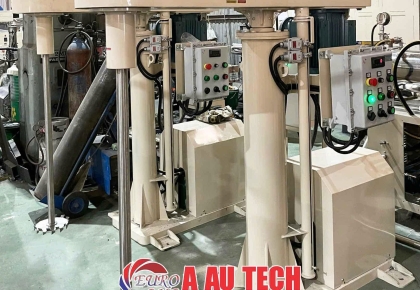 Máy trộn hóa chất công nghiệp là gì?