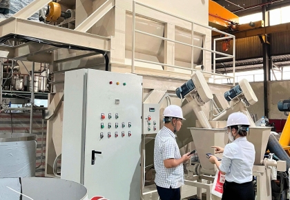Xu hướng sử dụng máy trộn bột trét 2 tầng trong các nhà máy xây dựng hiện đại