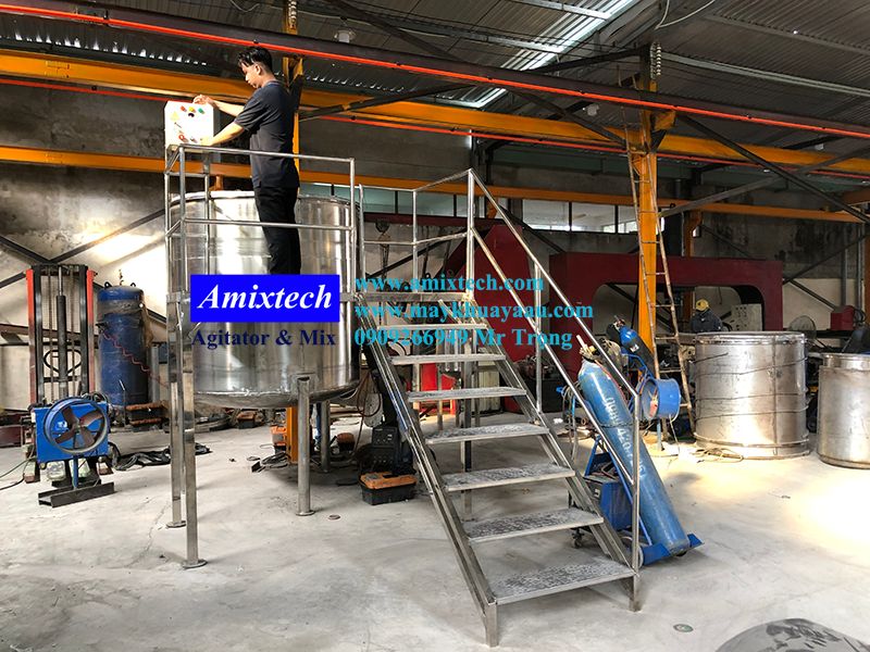 bồn khuấy trộn hóa chất