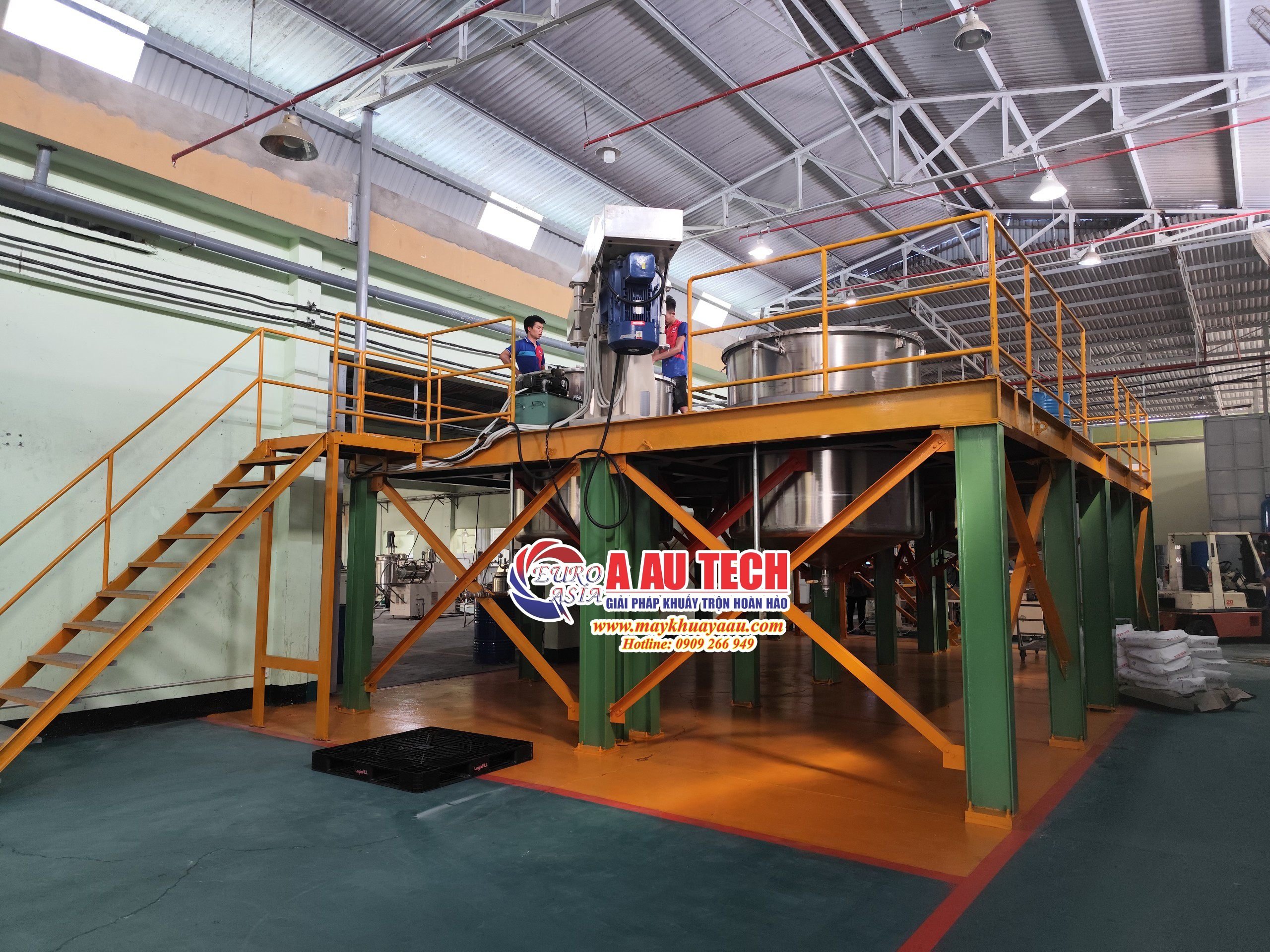 giàn máy khuấy sơn 3000 lít