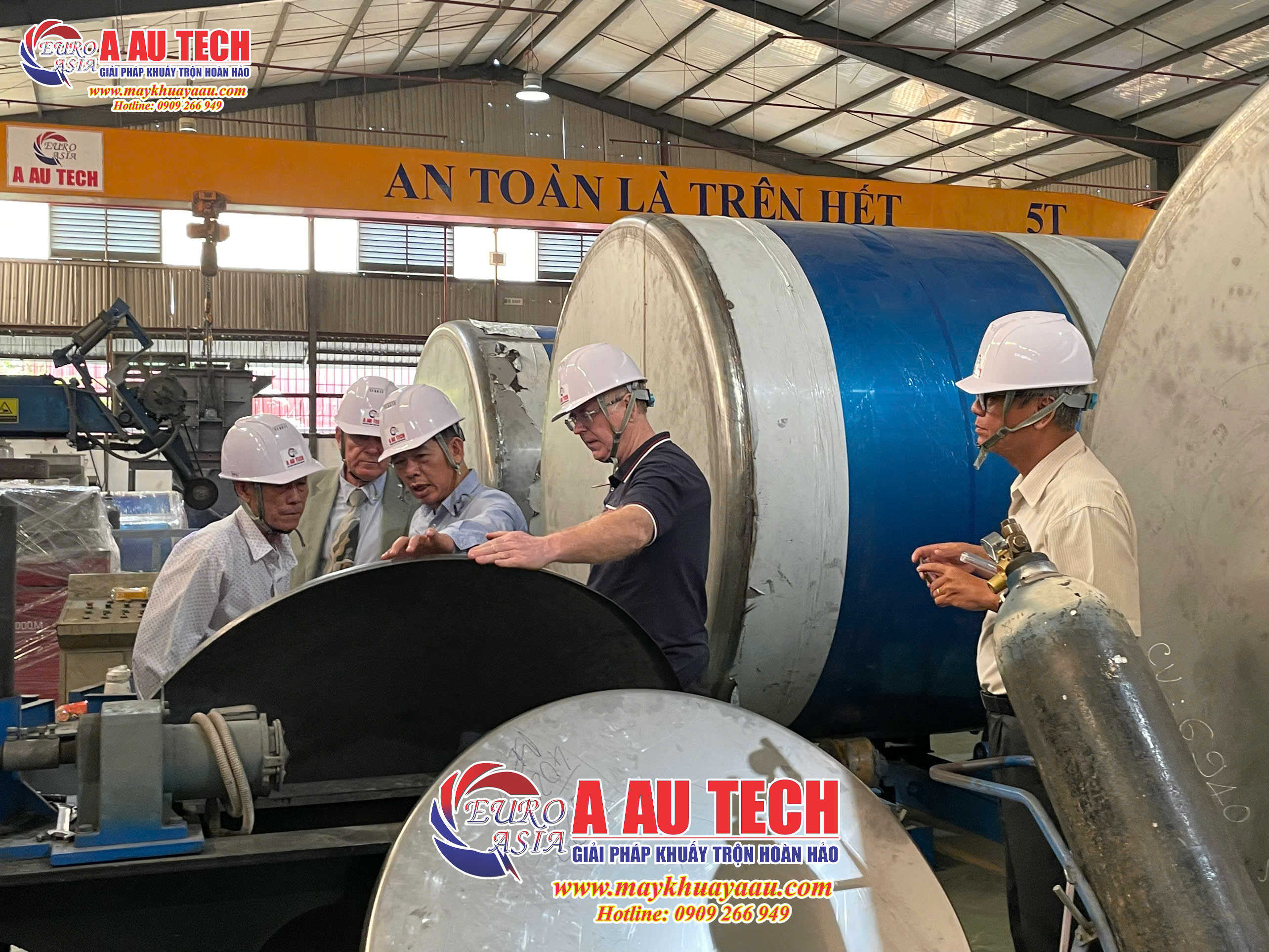 Máy khuấy Á Âu
