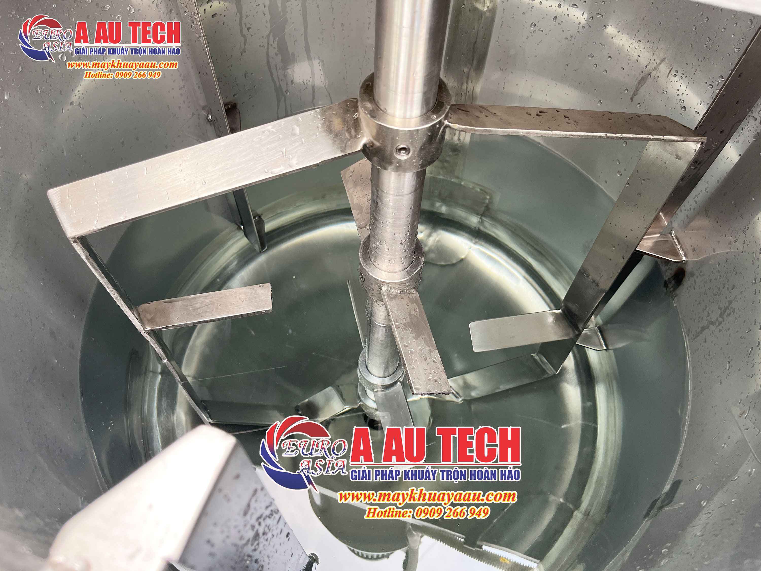 bon-khuay-gia-nhiet-co-canh-quet-02