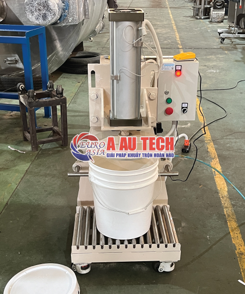 Máy đóng nắp thùng 5 lít, 18 lít