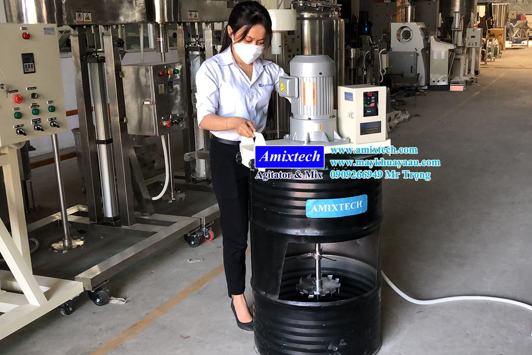 máy khuấy gá thùng phuy