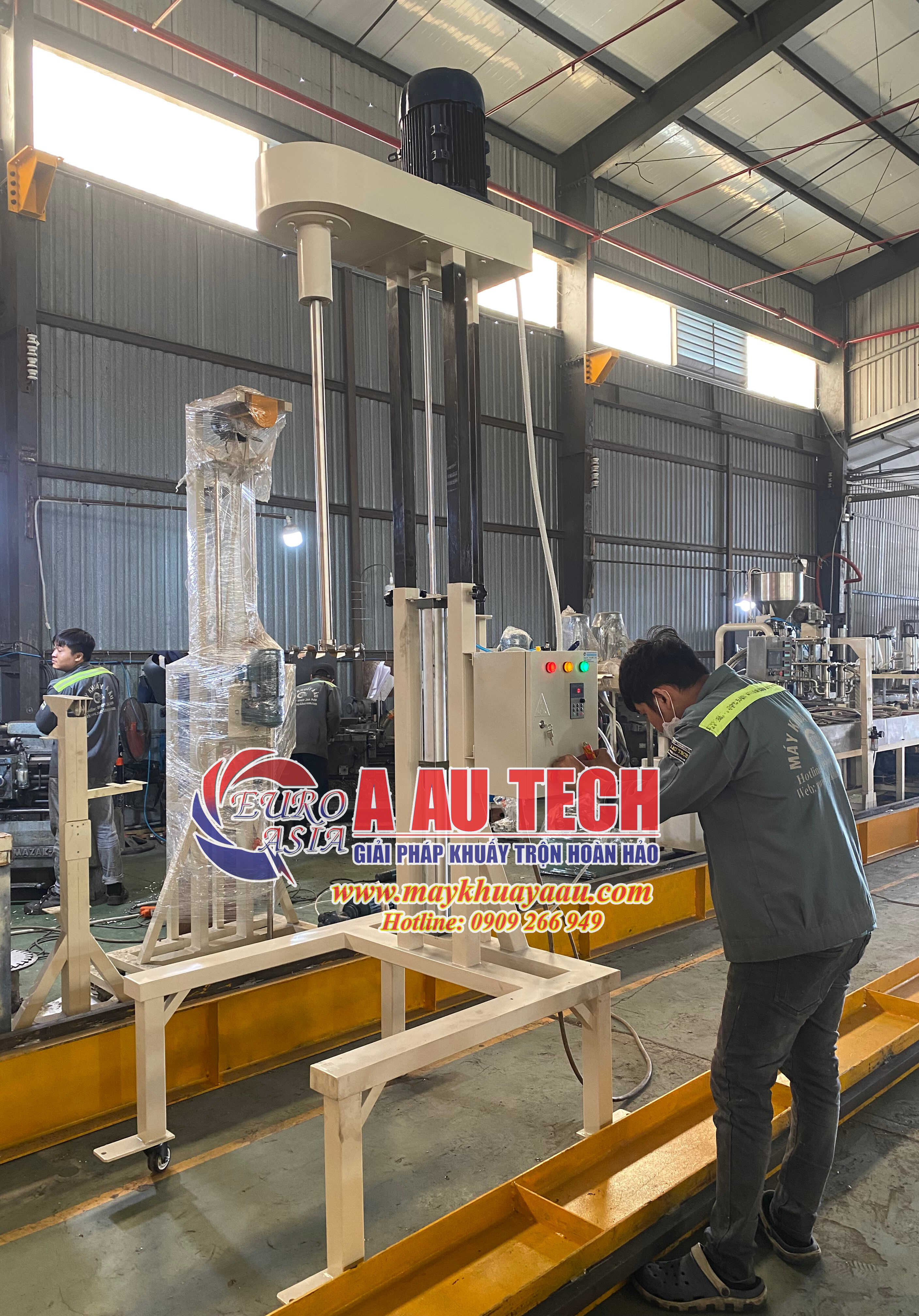 Máy khuấy sơn 