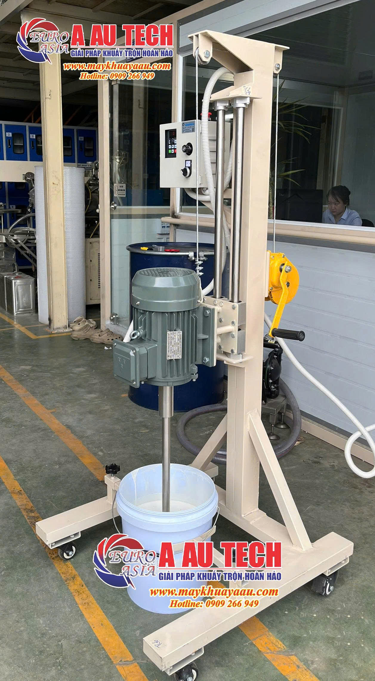 Máy khuấy tay quay