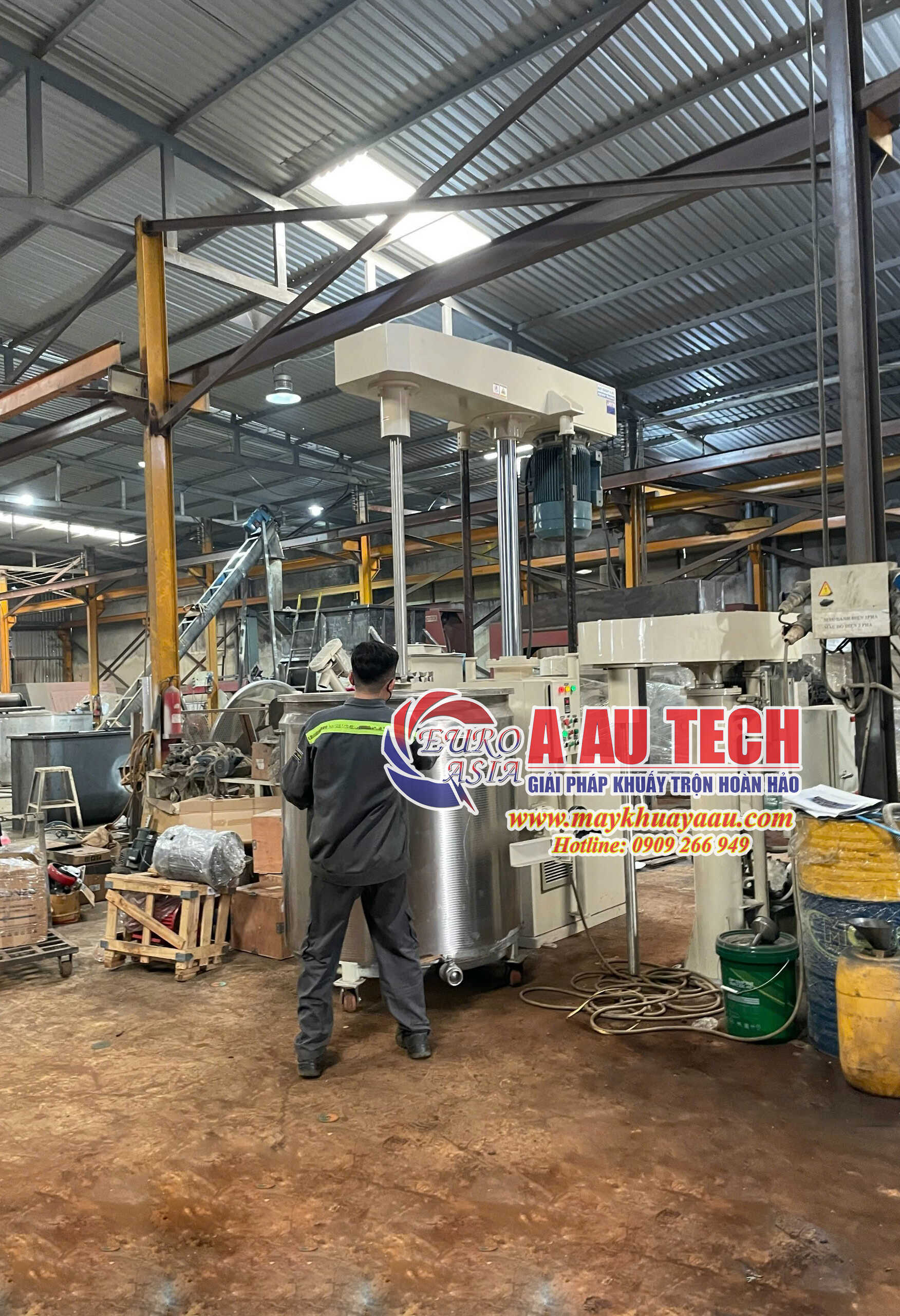 Máy khuấy sơn công nghiệp