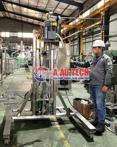 Máy khuấy thùng IBC theo yêu cầu 