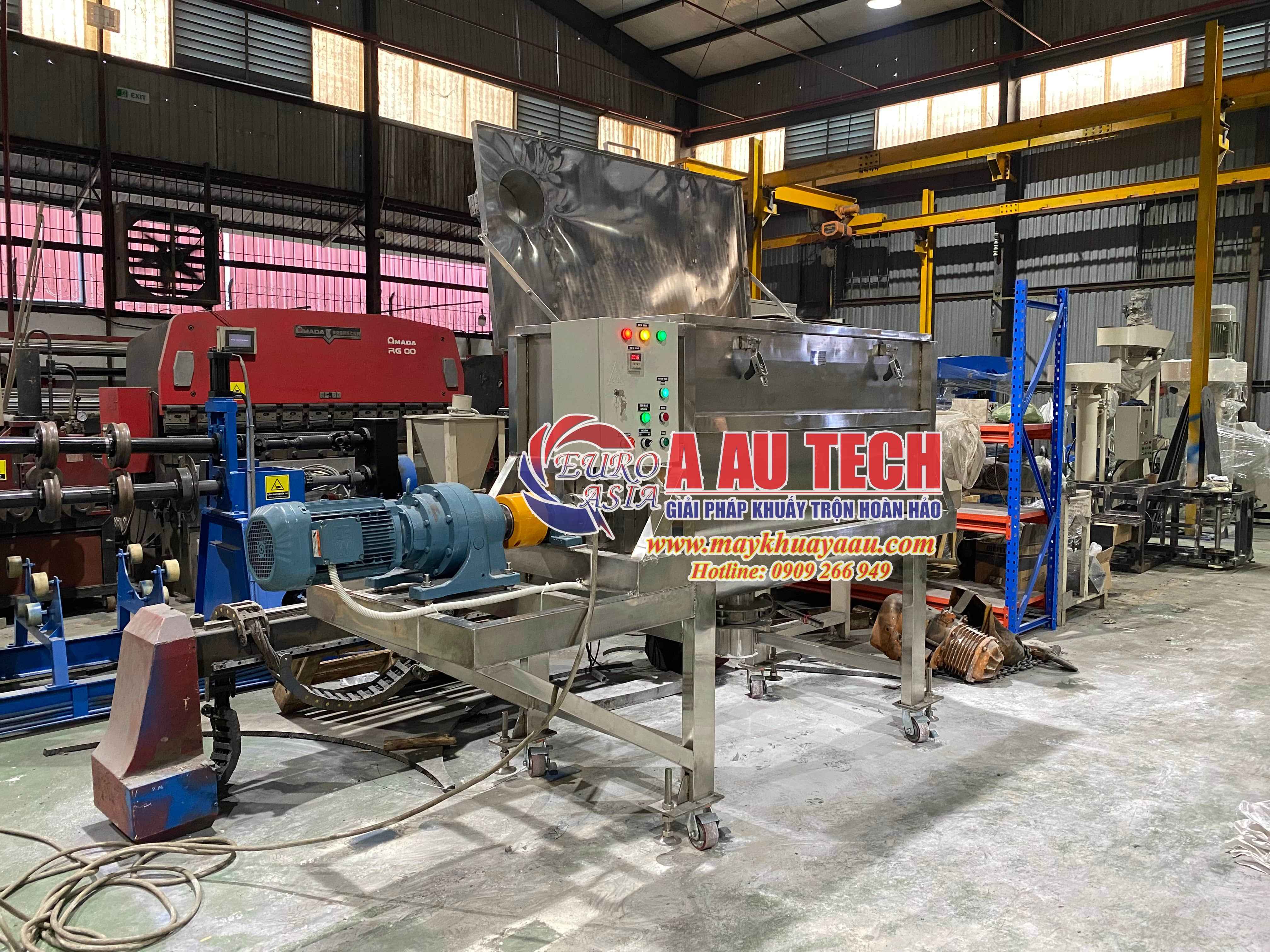 Máy trộn nằm ngang 500kg