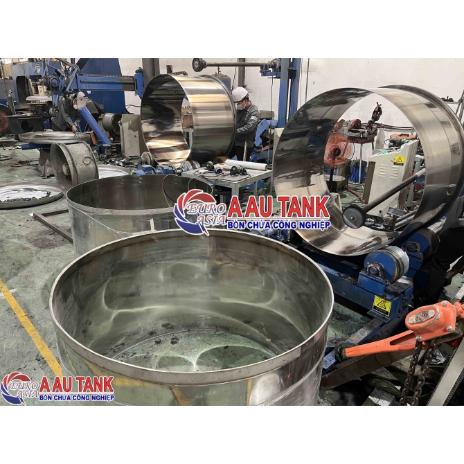 Gia Công Đánh Bóng Bồn Inox